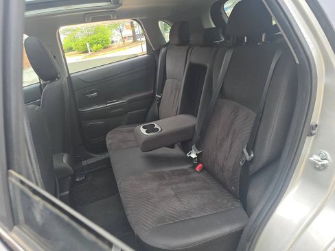 Used 2014 Mitsubishi Outlander Sport SE FWD image 13