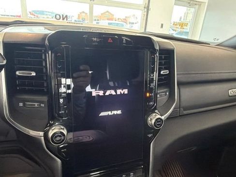 Used 2025 RAM 3500 Laramie w/ Max Tow Package AWD/4WD image 27