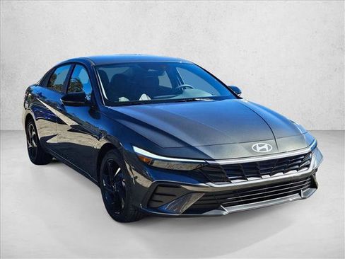 New 2026 Hyundai Elantra Sport image 7