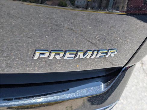Used 2023 Chevrolet Traverse Premier w/ LPO, Floor Liner Package AWD/4WD image 10