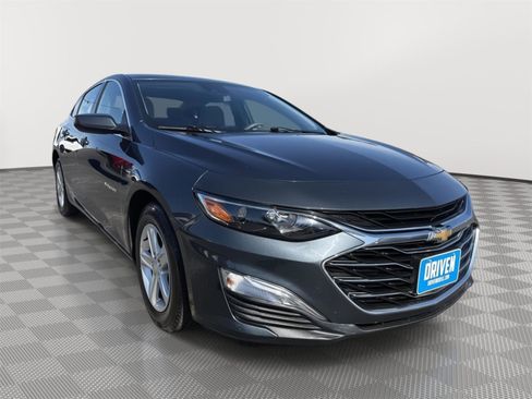 Used 2020 Chevrolet Malibu LS w/ Driver Confidence Package II FWD image 3