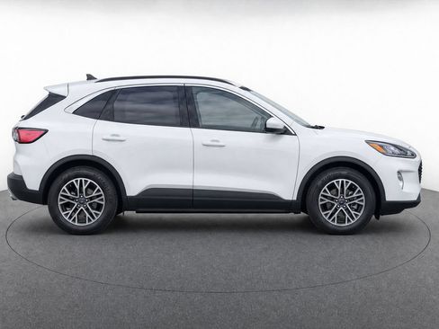Certified 2020 Ford Escape SEL FWD image 4