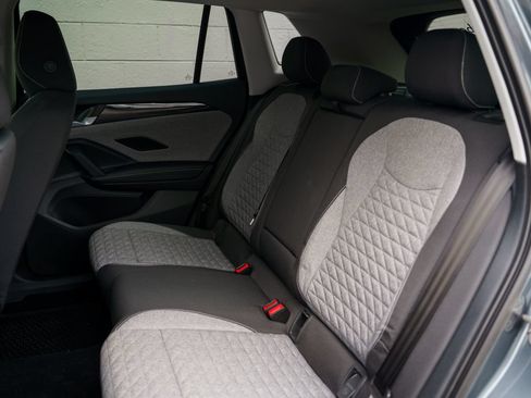 Used 2025 Volkswagen Tiguan S AWD/4WD image 18