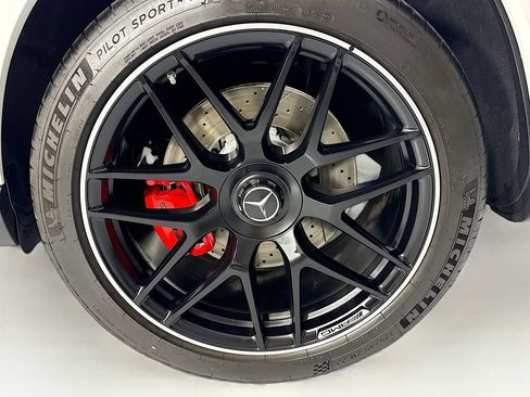 Used 2025 Mercedes-Benz GLE 63 AMG S image 32