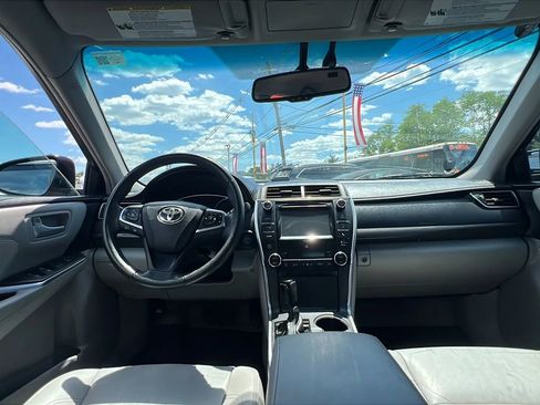 Used 2017 Toyota Camry XLE FWD image 22