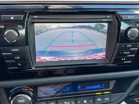 Used 2015 Toyota Corolla S FWD image 29