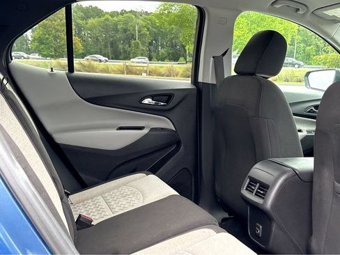 Used 2024 Chevrolet Equinox LS w/ LS Convenience Package FWD image 9