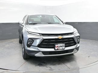 Used 2025 Chevrolet Blazer LT FWD video 2