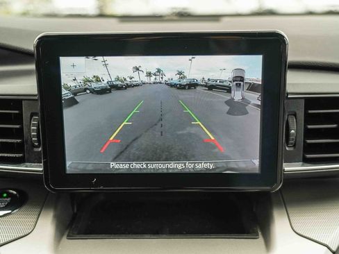 Certified 2021 Ford Explorer XLT w/ Equipment Group 202A image 23