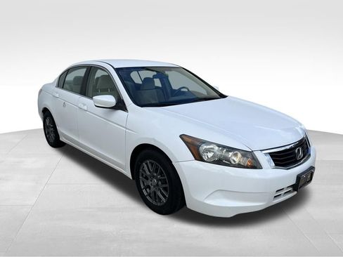Used 2009 Honda Accord LX-P image 3