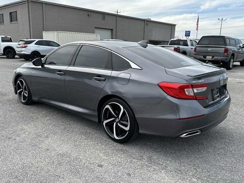 Used 2018 Honda Accord Sport image 6