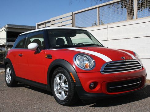 Used 2013 MINI Cooper Hardtop image 1