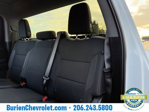 Used 2024 Chevrolet Silverado 2500 LT image 30