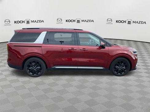 Used 2022 Kia Carnival SX FWD image 8