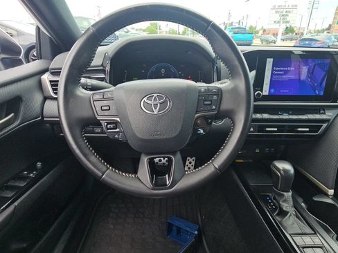 Certified 2025 Toyota Camry SE FWD image 10