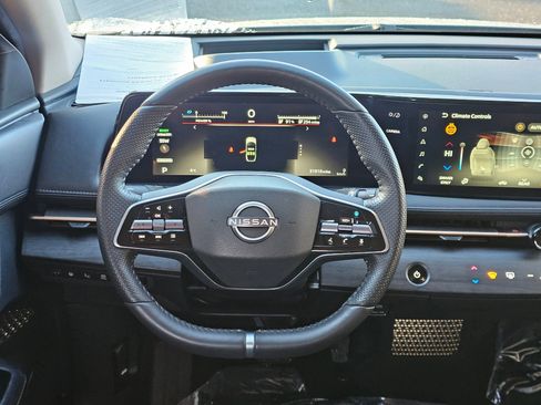 Used 2023 Nissan Ariya AWD image 19