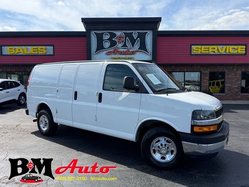 Used 2020 Chevrolet Express 2500 w/ Driver Convenience Package RWD image 1