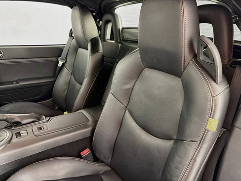 Used 2015 MAZDA MX-5 Miata Grand Touring RWD image 29