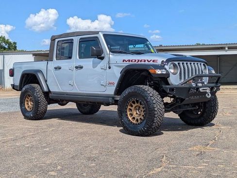Used 2022 Jeep Gladiator Mojave w/ Trailer Tow Package AWD/4WD image 2