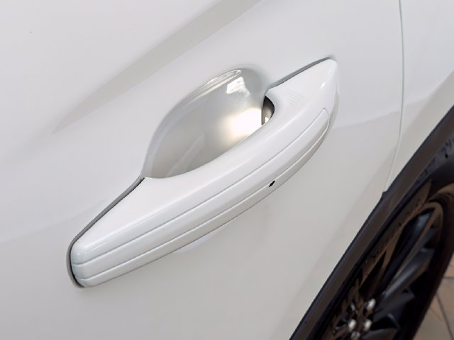 Used 2022 Lincoln Nautilus AWD w/ Premium Package image 11