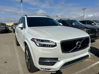 Used 2018 Volvo XC90 T5 Momentum w/ Convenience Package
