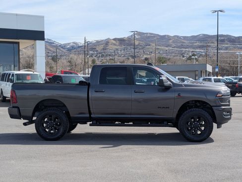 Used 2025 RAM 2500 Laramie w/ Night Edition image 7
