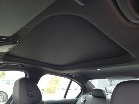 Used 2021 BMW 330i Sedan RWD image 15