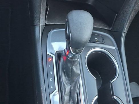 Used 2024 Chevrolet Equinox LT image 19