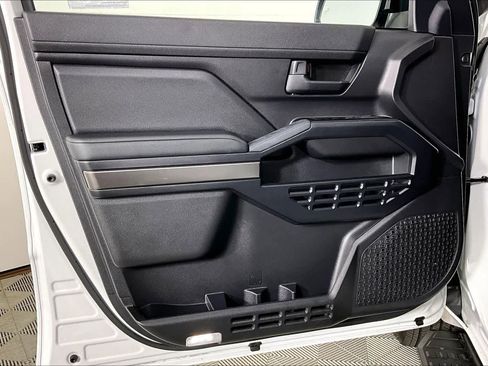 Used 2025 Toyota 4Runner SR5 image 19