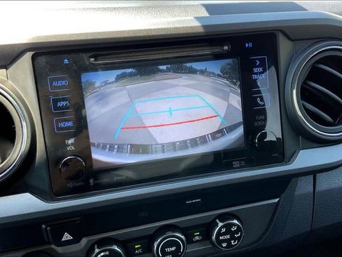 Used 2019 Toyota Tacoma TRD Off-Road image 21