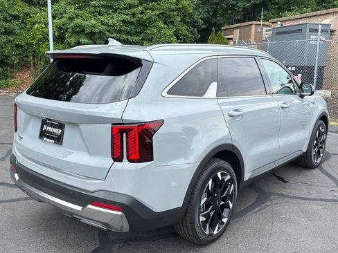 Used 2025 Kia Sorento SX FWD image 5