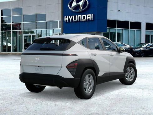 New 2026 Hyundai Kona SE image 4