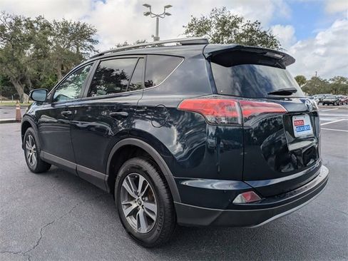 Used 2017 Toyota RAV4 XLE image 6