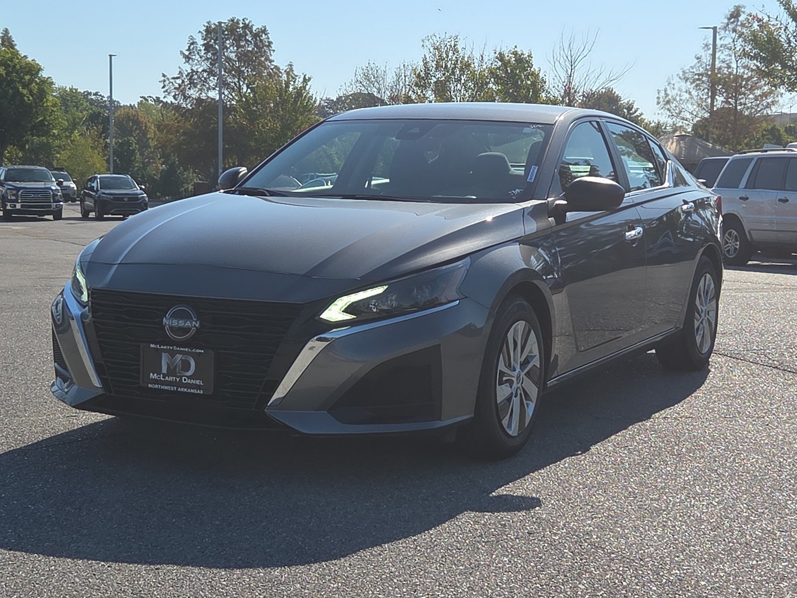 Used 2024 Nissan Altima 2.5 S FWD image 2