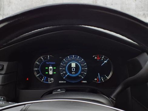 Used 2020 Cadillac Escalade ESV Platinum image 18