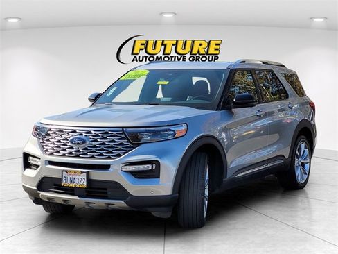 Certified 2021 Ford Explorer Platinum w/ Equipment Group 601A image 5