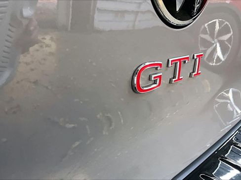 New 2026 Volkswagen GTI SE image 18