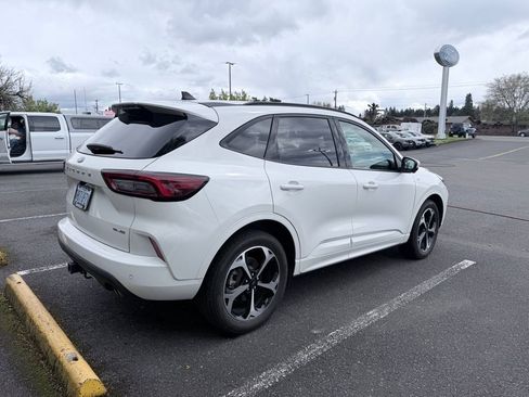 Used 2023 Ford Escape ST-Line Select w/ Tech Pack #2 image 5