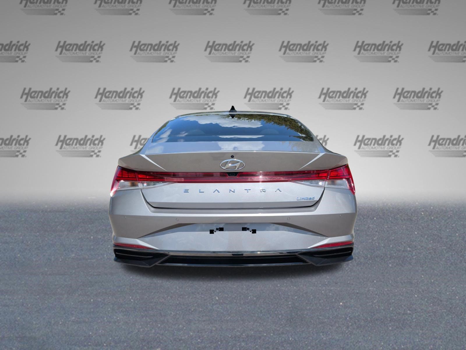 Used 2022 Hyundai Elantra Limited FWD image 8