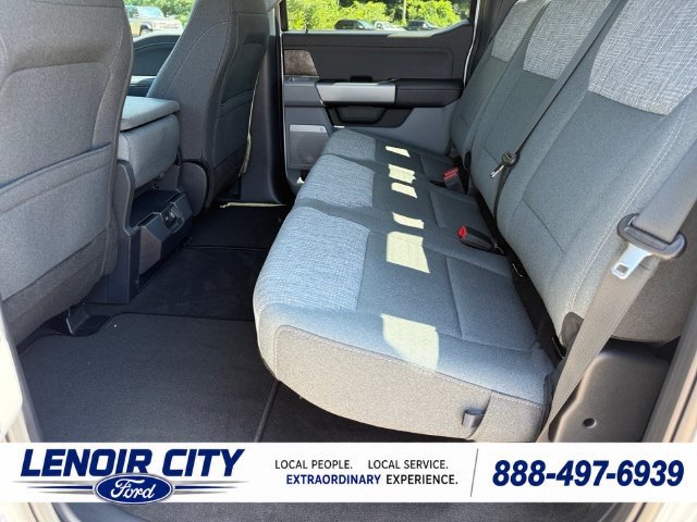 New 2026 Ford F250 XLT w/ XLT Premium Package AWD/4WD image 11