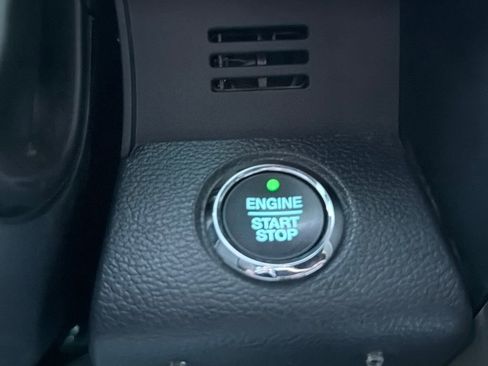 Used 2022 Ford F450 Platinum image 24