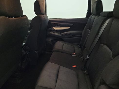 Used 2019 Subaru Ascent 8-Passenger AWD/4WD image 18