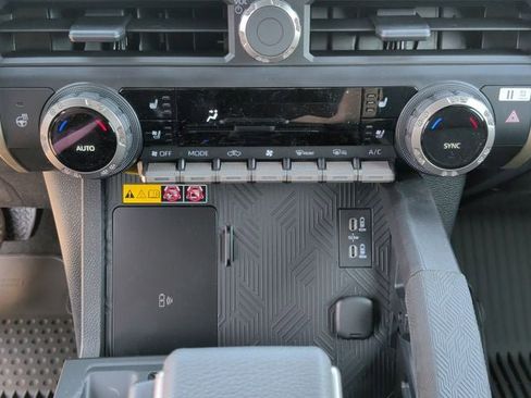 New 2026 Toyota Tacoma Limited AWD/4WD image 21