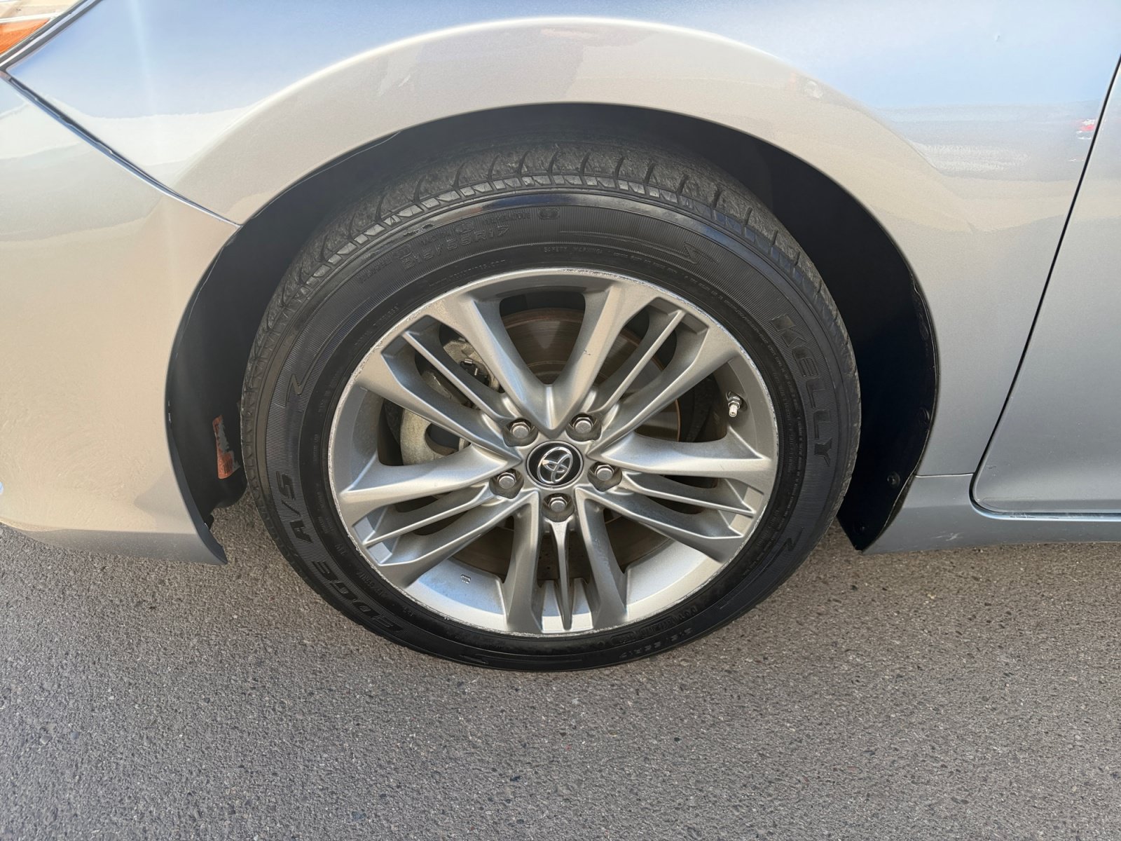 Used 2017 Toyota Camry SE FWD image 11