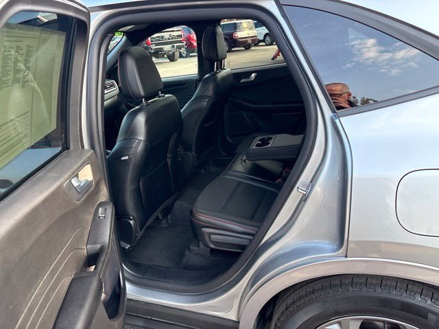 Used 2024 Ford Escape ST-Line w/ Tech Pack #1 AWD/4WD image 18