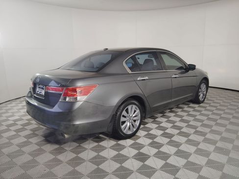 Used 2011 Honda Accord EX-L image 9