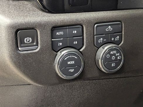 Used 2023 Chevrolet Silverado 1500 RST image 16