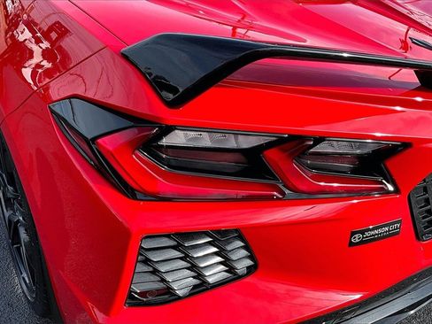 Used 2021 Chevrolet Corvette Stingray w/ Z51 Performance Package image 27