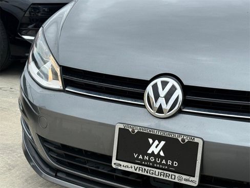 Used 2017 Volkswagen Golf Wolfsburg Edition image 4