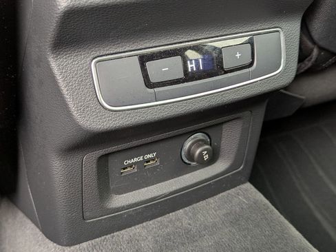 Used 2022 Audi Q5 2.0T Premium w/ Convenience Package image 26